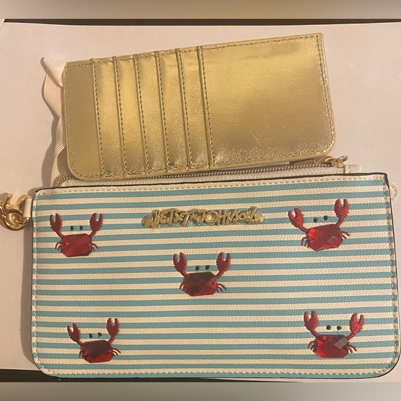 Betsey Johnson Crab jeweled striped wristlet - Picture 6 of 9
